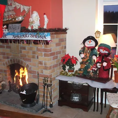 Strand's End House Only, No Breakfast Served Pensjonat Cahersiveen