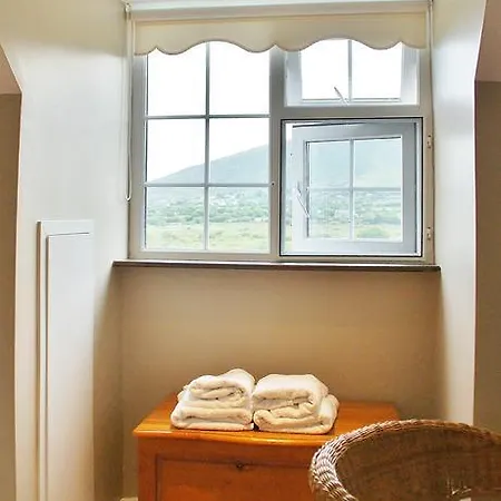 Strand's End House Only, No Breakfast Served Pensjonat