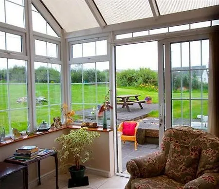 Strand's End House Only, No Breakfast Served Pensjonat