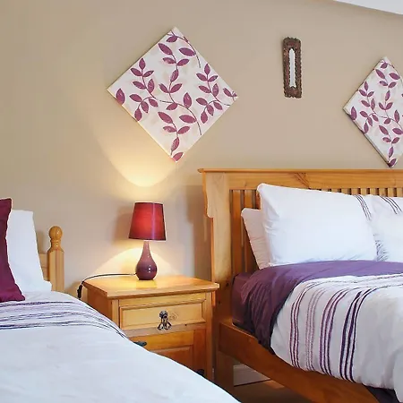 Strand's End House Only, No Breakfast Served Pensjonat Cahersiveen