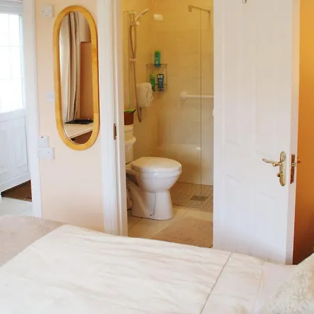 Strand's End House Only, No Breakfast Served Pensjonat Cahersiveen