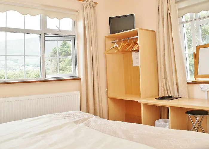 Gasthuis Strand's End House Only, No Breakfast Served