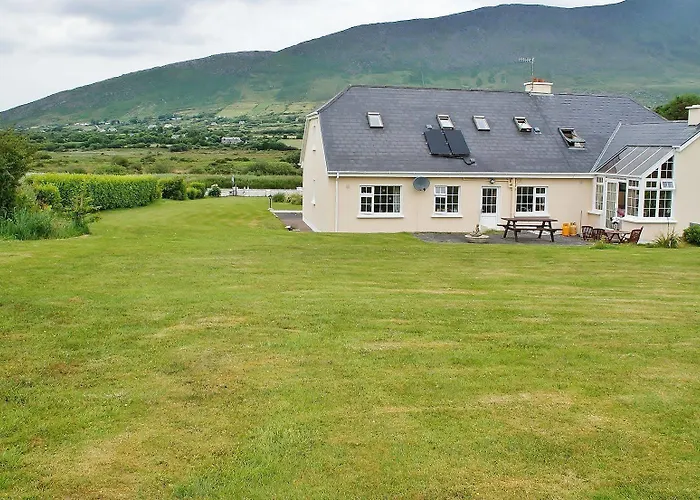 Strand's End House Only, No Breakfast Served Gasthuis Cahersiveen